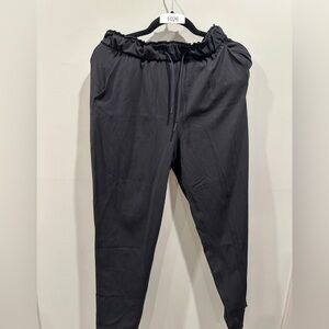 Lululemon Keep Moving 7/8 Pant
